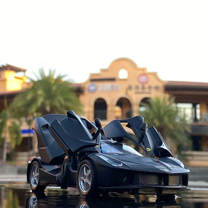 Ferrari LaFerrari FXXK Model Car 1:32