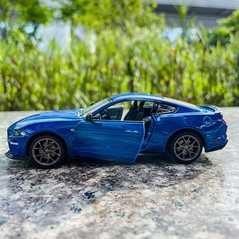 Ford Mustang GT 2018 Model Car 1:32