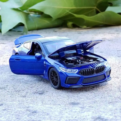 BMW M8 Model Car 1:32