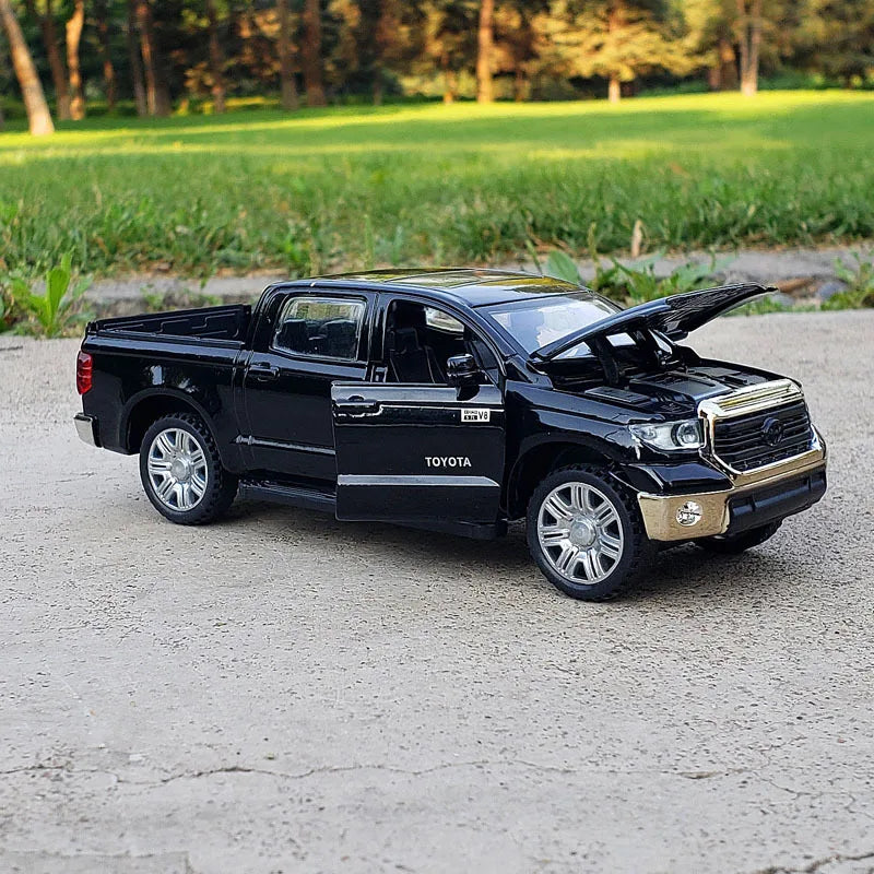 Toyota Tundra Model Car 1:32