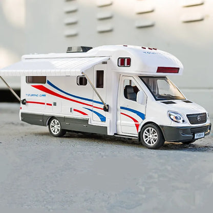 Mercedes Benz Sprinter RV Model 1:32