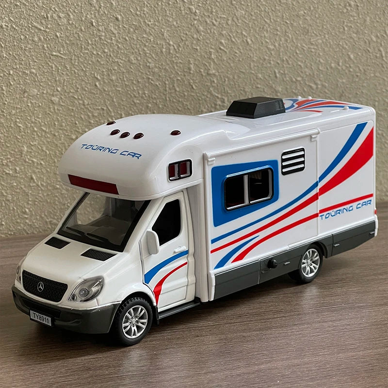 Mercedes Benz Sprinter RV Model 1:32