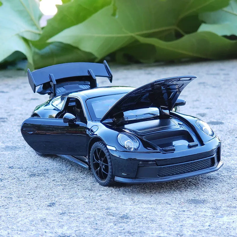 Porsche 911 GT3 Model Car 1:32