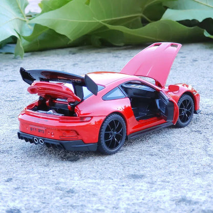 Porsche 911 GT3 Model Car 1:32