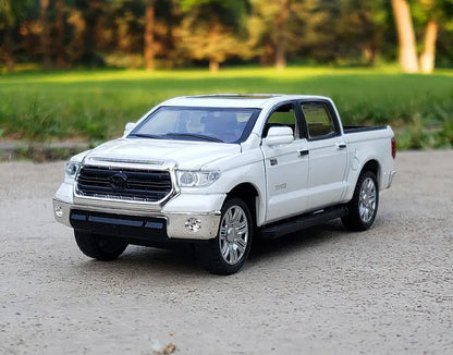 Toyota Tundra Model Car 1:32